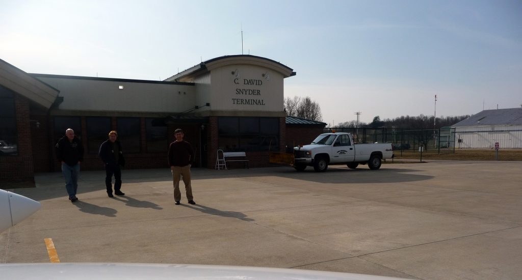 הטרמינל בשדה האוניברסיטה